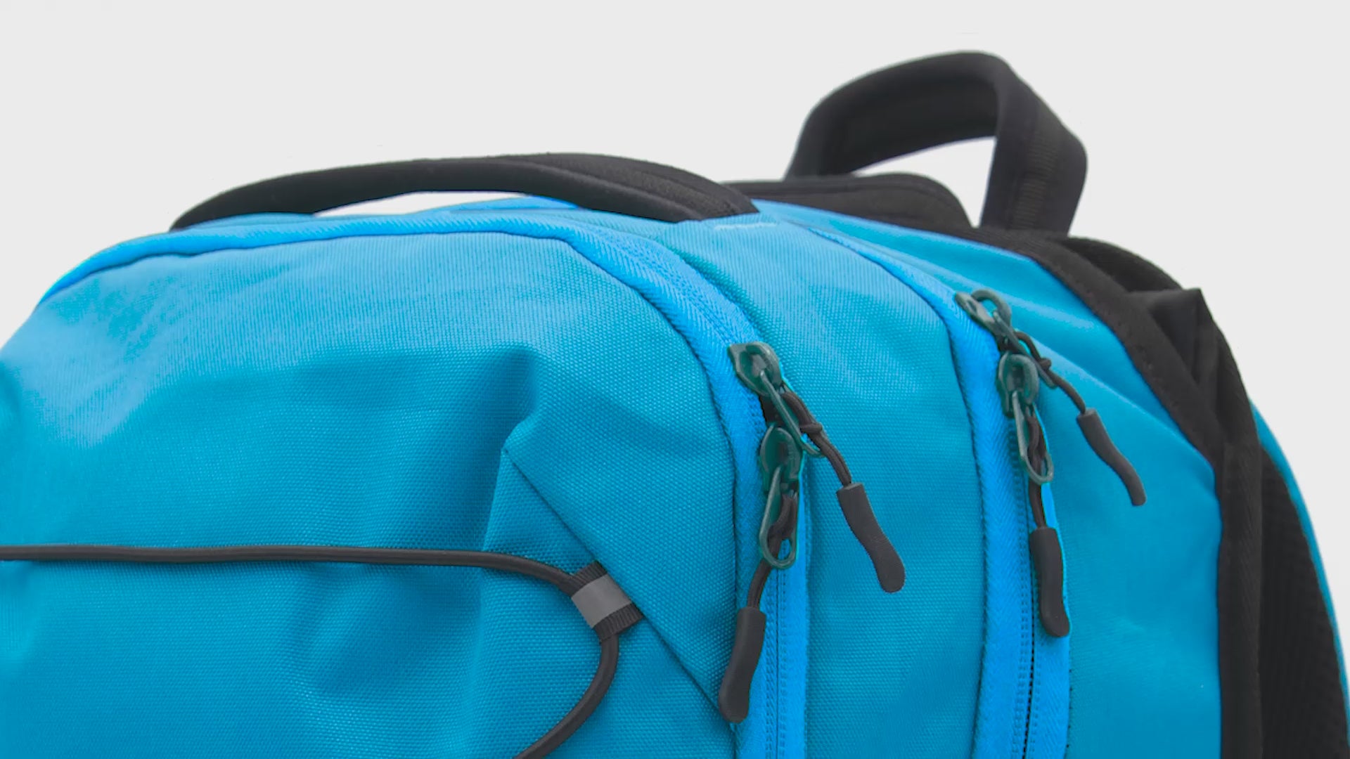 Royal Wrap bullet-resistant backpack video